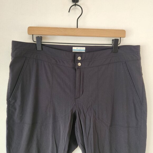 Columbia Omni-Shield Advanced Repellency Black Hiking Pants Cropped Size 16 - Picture 3 of 9